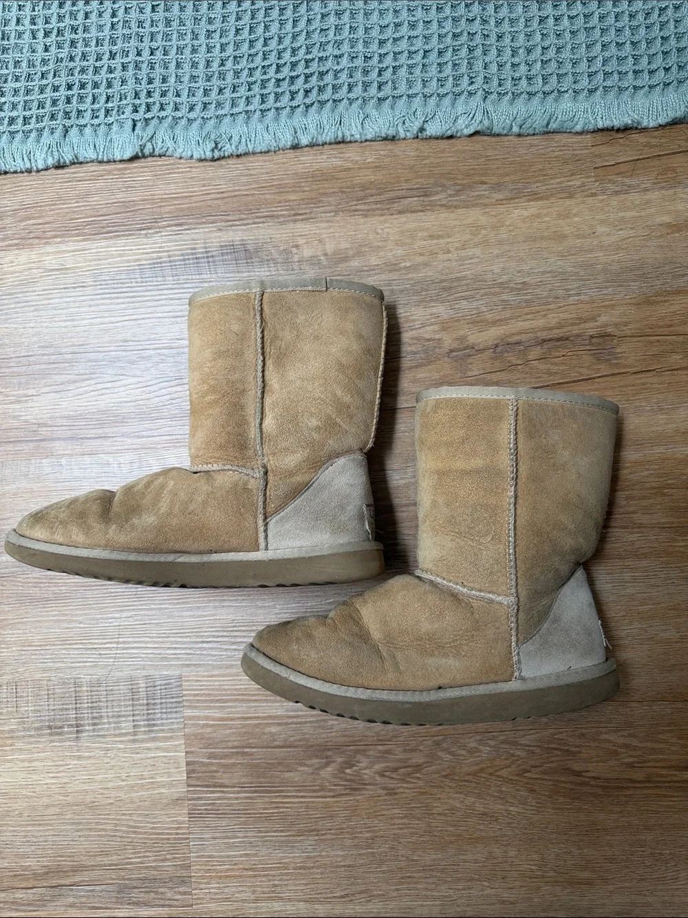 UGG Classic Short Boot in Tan - Women's